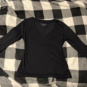 Soft Surrounding 3/4 Sleeve Black top with crisscross detail on front. Petite SM